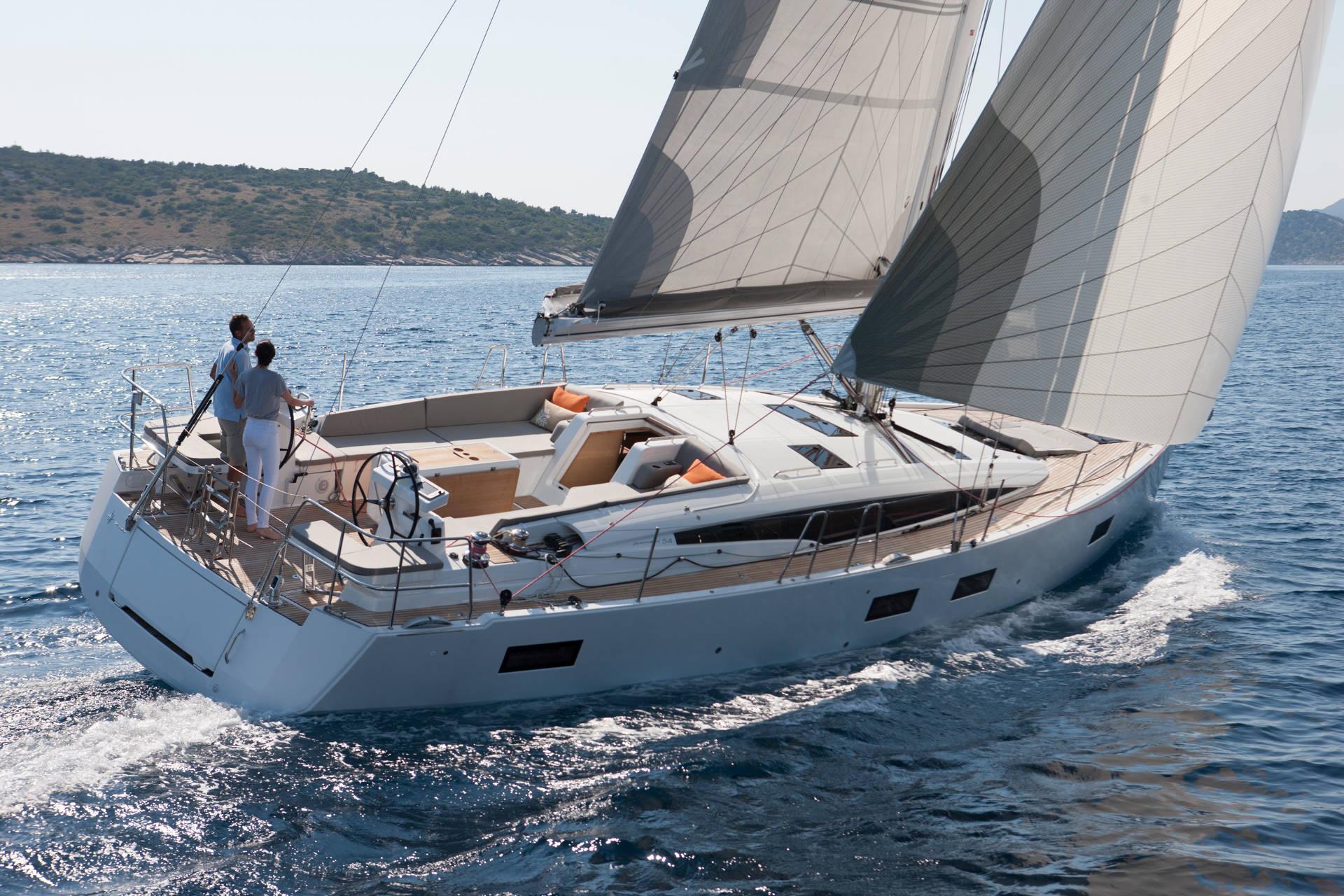 Explore Mallorca by Sailboat